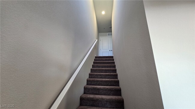 Foto del edificio - 853 Angwin Ln