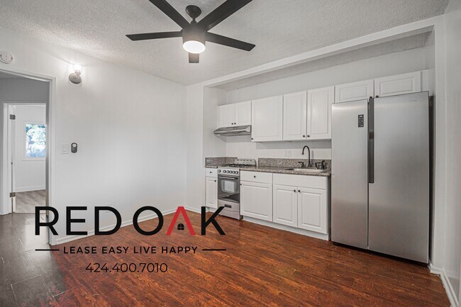 Foto del edificio - 1800 W Glencrest Ave