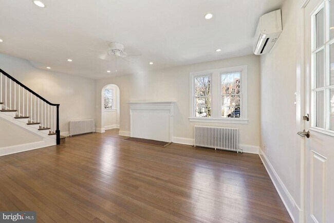 Foto del edificio - 4816 Leland St