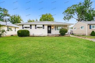 Building Photo - 3119 Estelle Ave