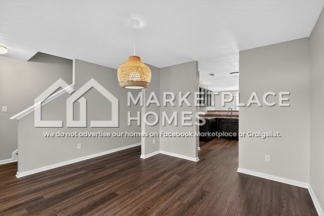 Building Photo - 401 Feather Site Ct