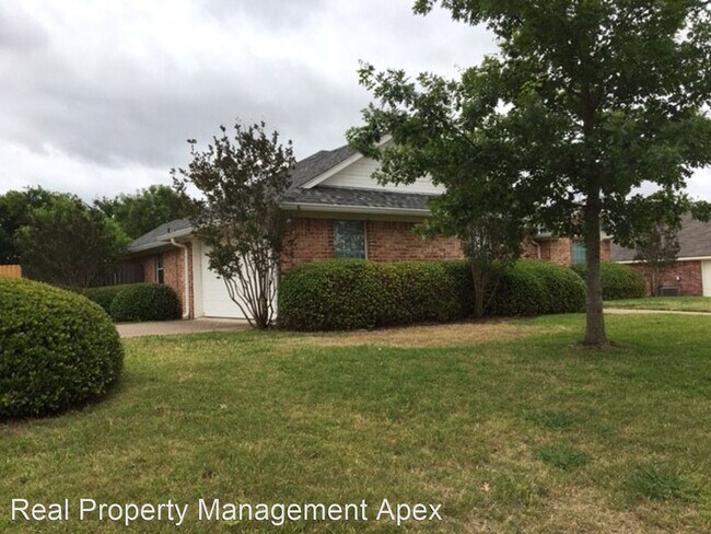 Foto del edificio - 3 br, 2 bath House - 828 Cheyenne Trl