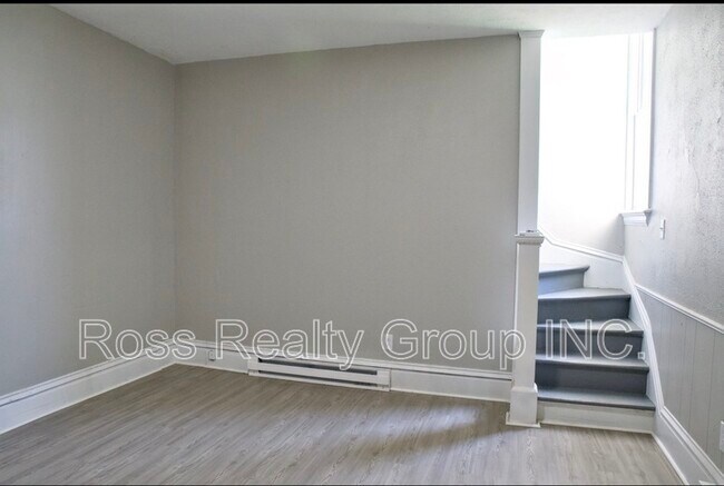Foto del edificio - 825 Colburn St