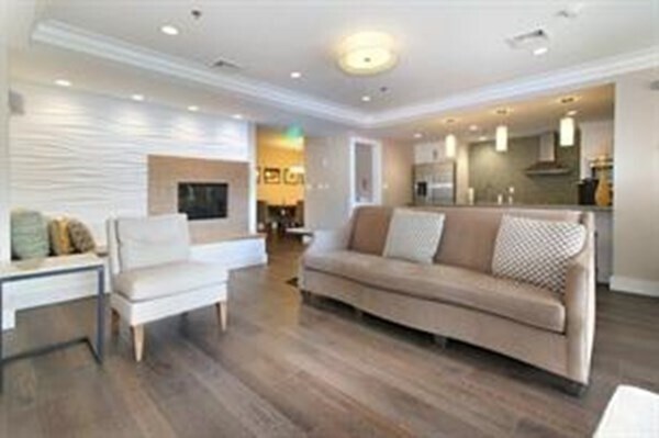 Foto del edificio - 3920 Mystic Valley Pkwy