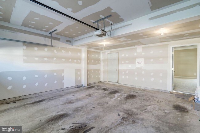 Building Photo - 43403 Briar Creek Terrace