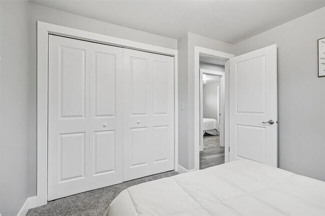 Foto del edificio - 9300 Grove St