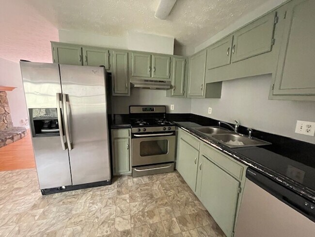 Building Photo - A place to call home!