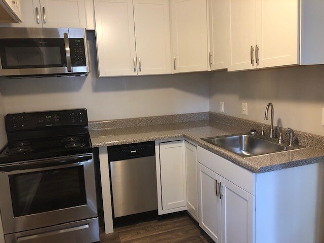 Foto principal - 1504 Crest Rd