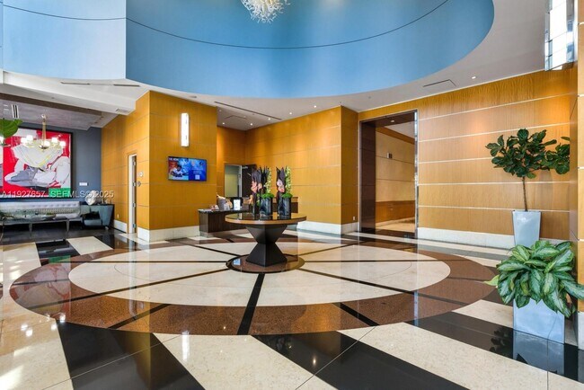 Foto del edificio - 244 Biscayne Blvd