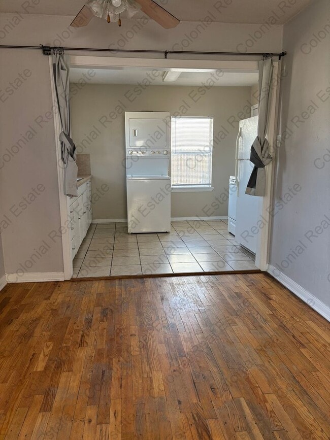 Building Photo - Cozy 3 bedroom 1.5 bathroom home.