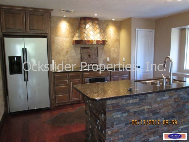Foto del edificio - 5801 Taurus Ave NW