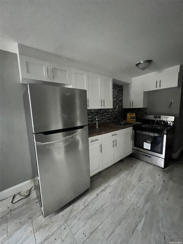 Primary Photo - 1359 Rosedale Ave