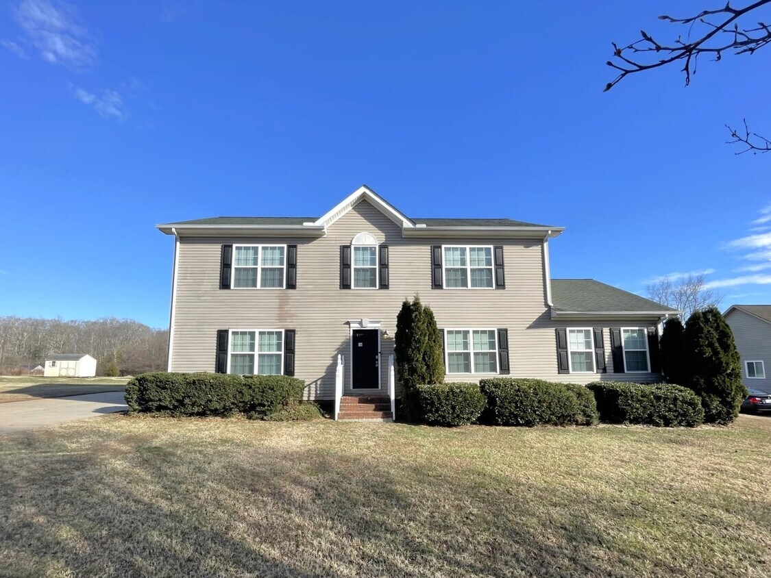Primary Photo - 1177 Landsdown Dr