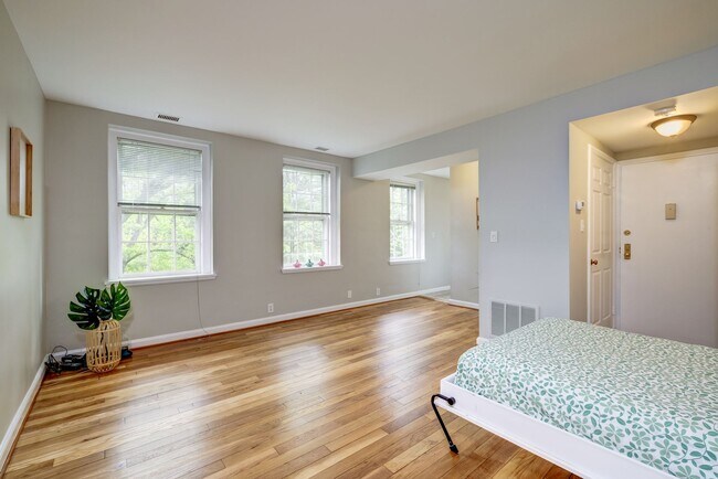 Building Photo - 3420 38th St NW