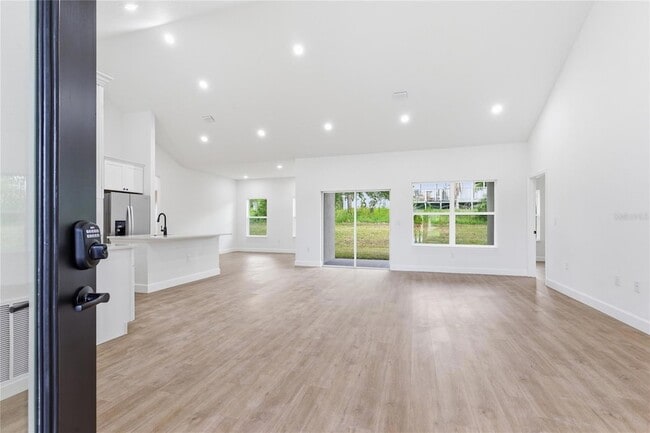 Foto del edificio - 4612 SW 132nd St