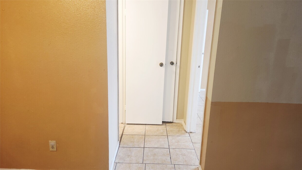 Building Photo - 12511 Ashford Meadow Dr