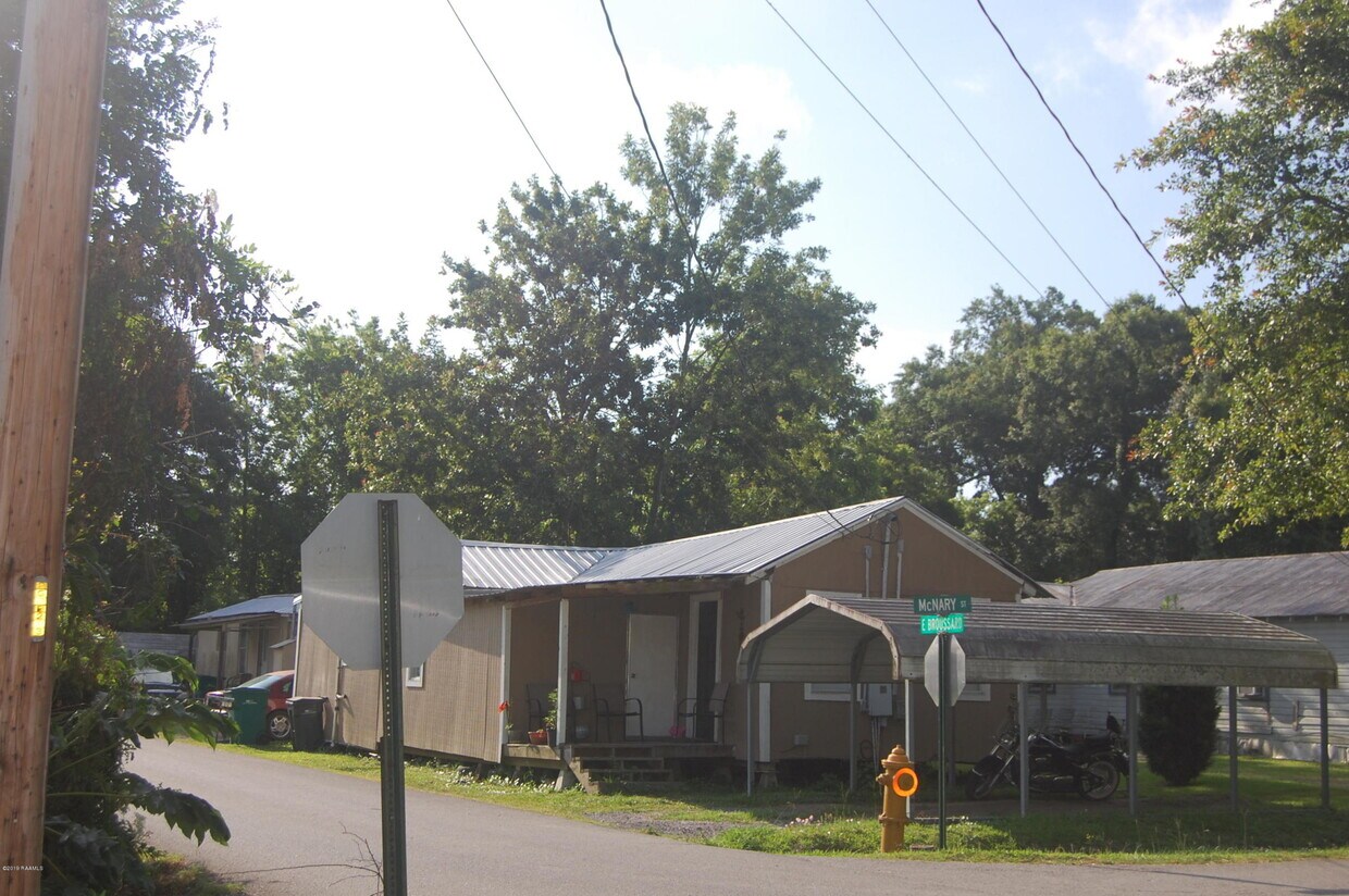 300 E Broussard St, Broussard, LA 70518 House Rental in Broussard, LA