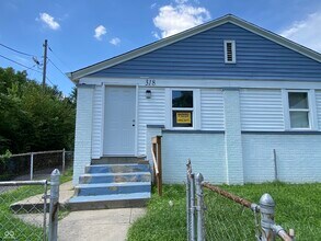 Building Photo - 318 N Sherman Dr