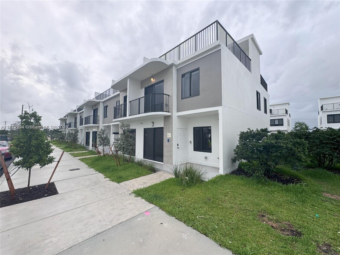 Foto principal - 26116 SW 146th Ave