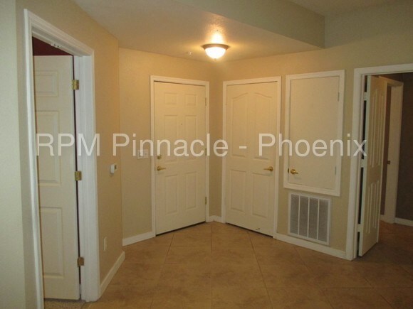 Building Photo - 14950 W Mountain View Blvd