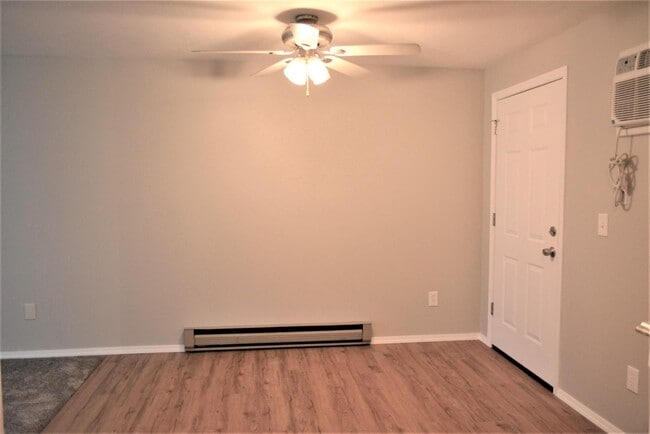 Building Photo - Nora Duplex*