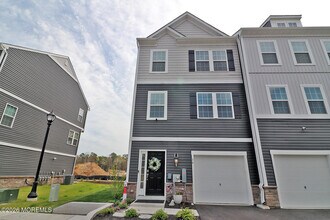 Building Photo - 16 Baybreeze Dr