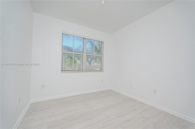 Foto del edificio - 11501 NW 89th St