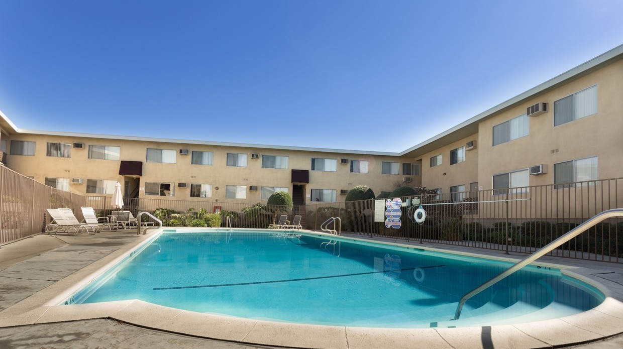 Building Photo - Mission Pointe Apartments Homes