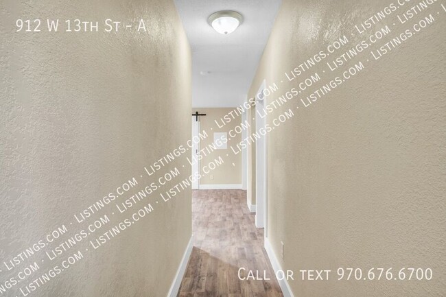 Building Photo - Updated Home near Downtown Pueblo!