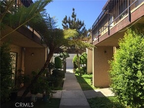 Building Photo - 901 N Dalton Ave