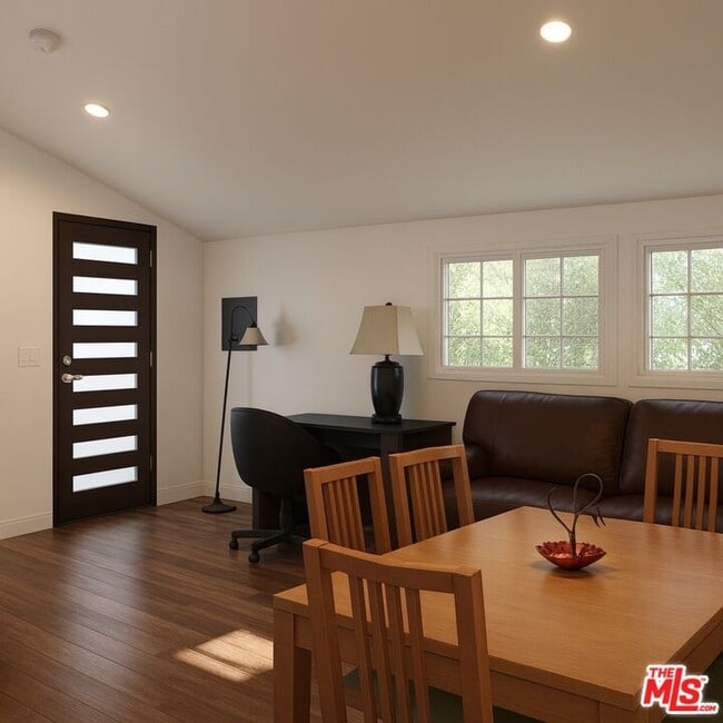 Foto del edificio - 5240 Buffalo Ave