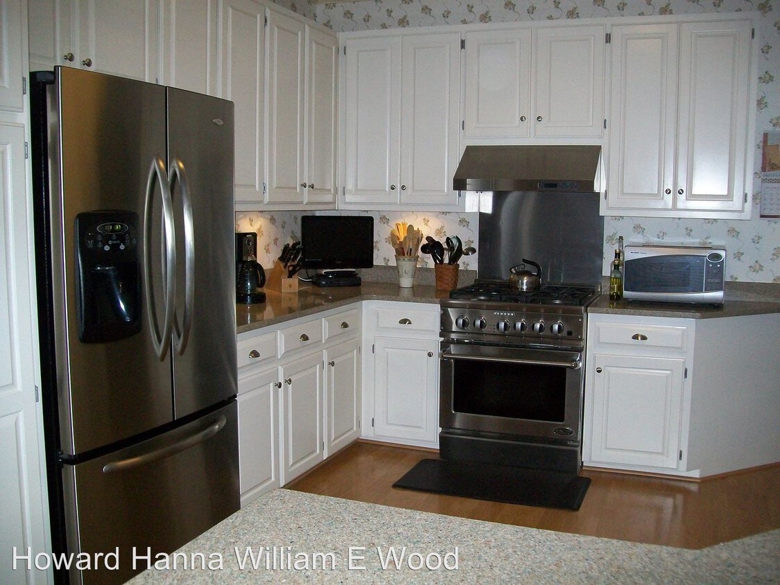 Building Photo - 221 Mooregate Ct