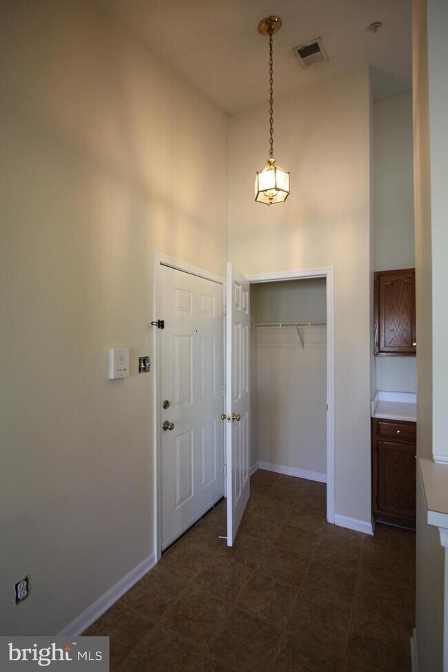Building Photo - 3101 Cardinal Way