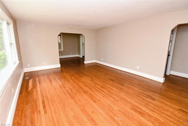 Building Photo - 1330 Monterey Ave