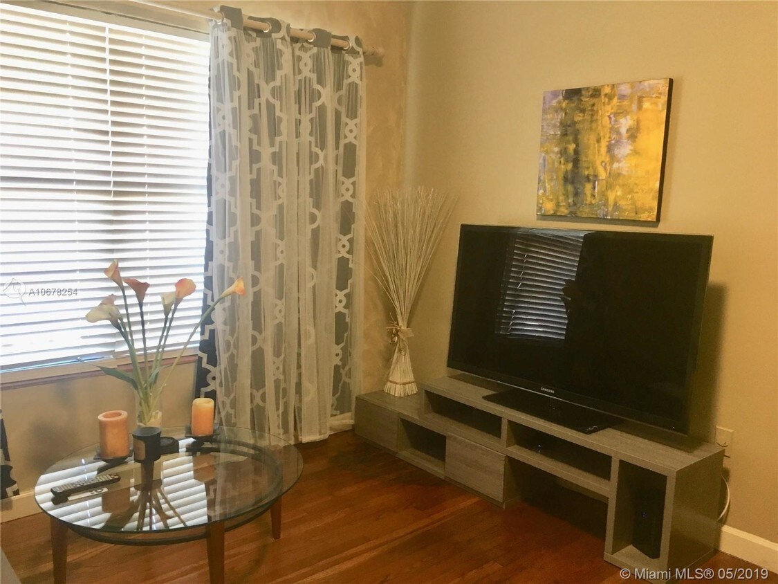 Foto principal - 550 15th St