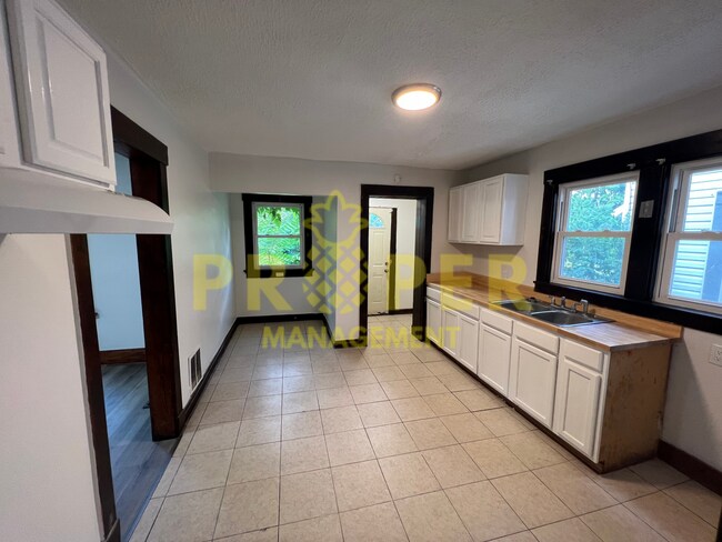 Foto del edificio - Nice 3 bedroom 1 bathroom house