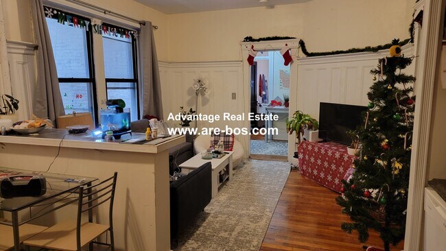 Foto del edificio - 1066 Commonwealth Ave