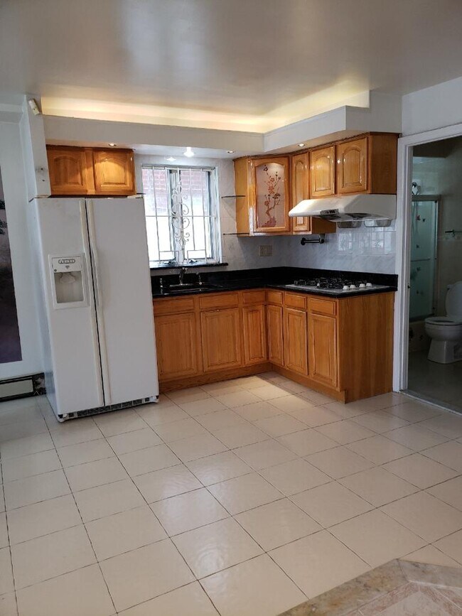 Foto del edificio - 1758 W 6th St