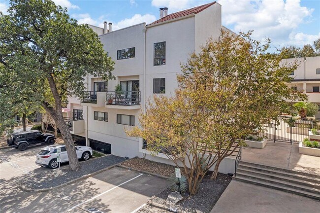 Foto del edificio - 2605 Enfield Rd