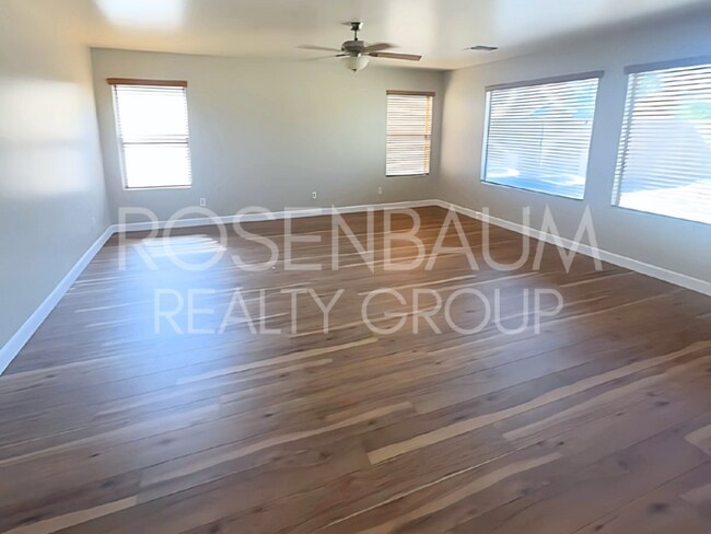 Foto del edificio - Gorgeous 5-bedrooms, 2.5-baths home in the...