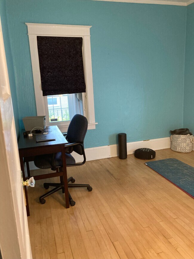 Work area - 1252 6th St E