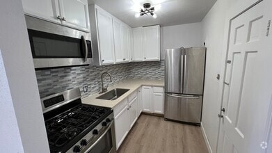 Building Photo - 3821 Woodleigh St