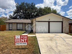 Building Photo - 2910 Lake Briar