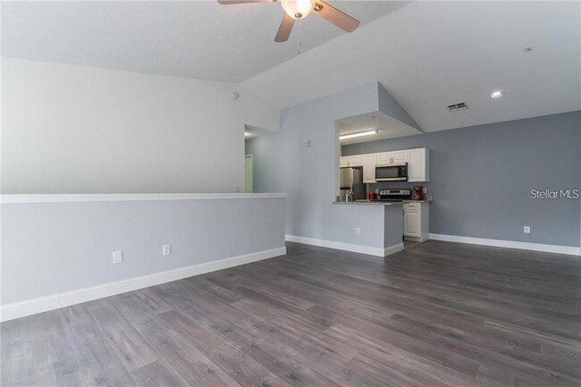 Building Photo - 4352 S Kirkman Rd
