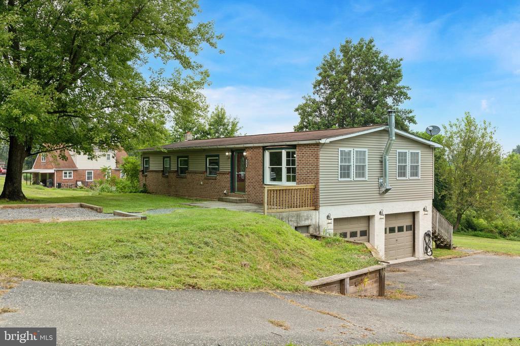 Foto principal - 747 Chestnut St