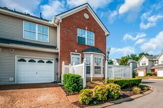 Building Photo - 426 Compton Ln