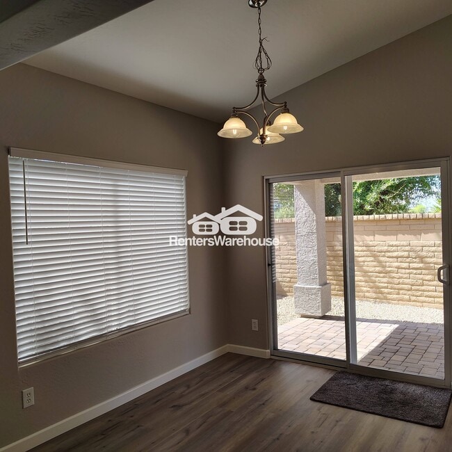 Foto del edificio - 5212 E Ingram St