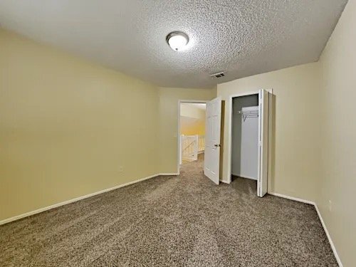 Building Photo - 11045 Einbender Rd