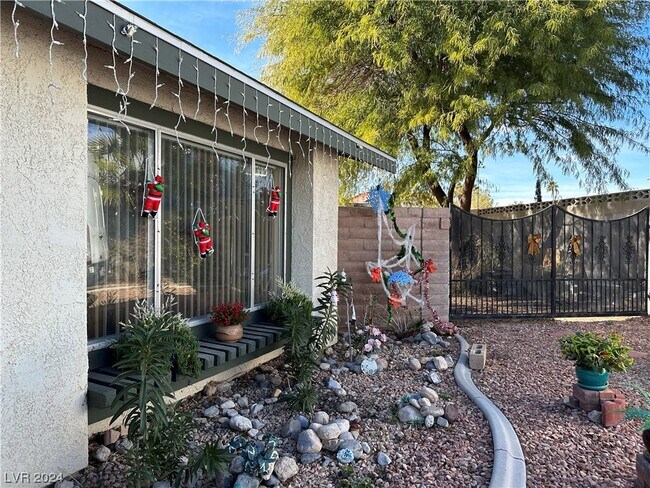 Building Photo - 4873 Castle Rock Ct