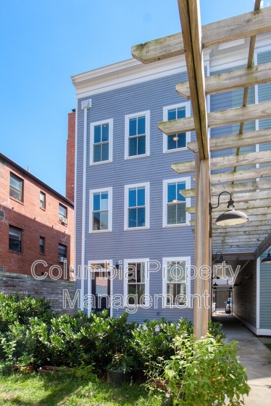 Foto principal - 638 Newton Pl NW